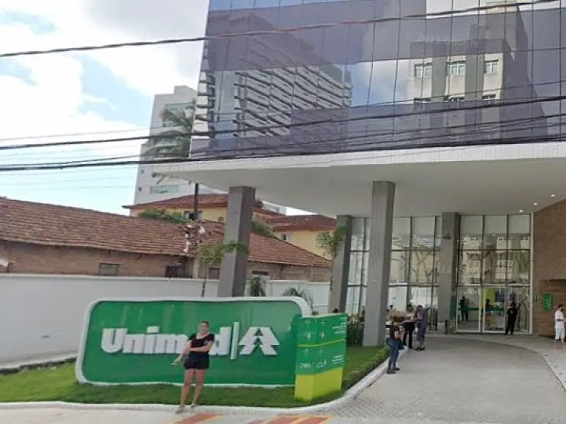 Unimed Santos limita testes de Covid-19 e superlotação de pronto-socorro gera reclamações nas redes