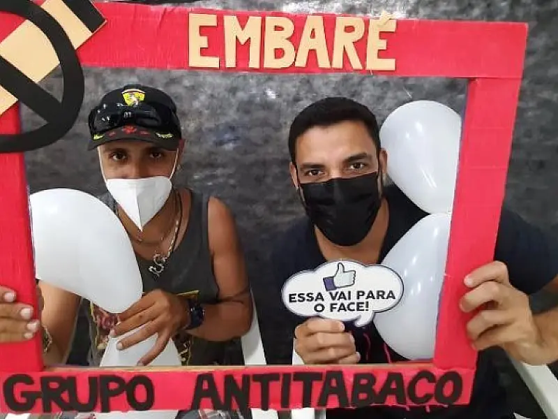 Santos comemora resultados de programa de combate ao fumo
