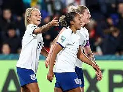Inglaterra sofre, mas supera Nigéria nos pênaltis para seguir na Copa
