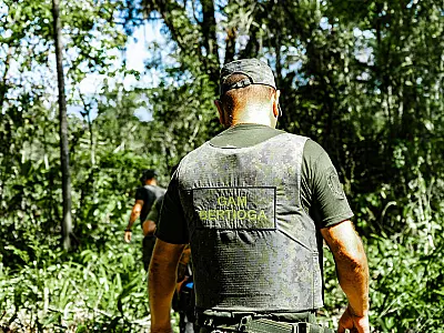 Bertioga: Construções irregulares em áreas embargadas são demolidas pelo DOA