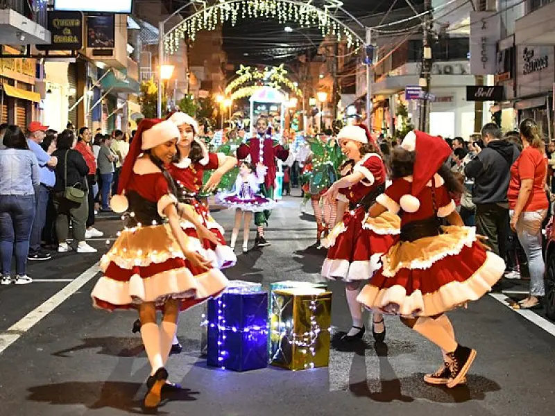 Mais de cem destinos paulistas oferecem programação de Natal gratuita
