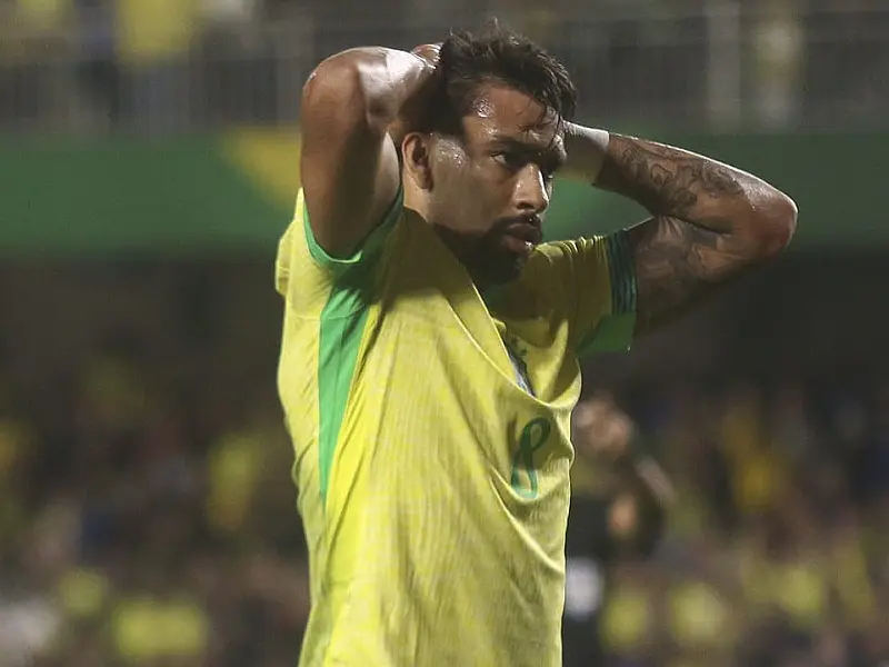 Eliminatórias: Brasil joga mal e perde para o Paraguai por 1 a 0