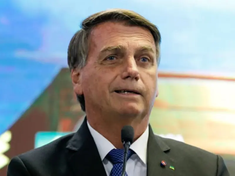 Bolsonaro amplia corte no IPI para 35%, mas deixa de fora TV, celular e motocicleta