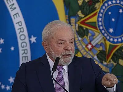 Lula enaltece profissionais da saúde no combate à covid-19