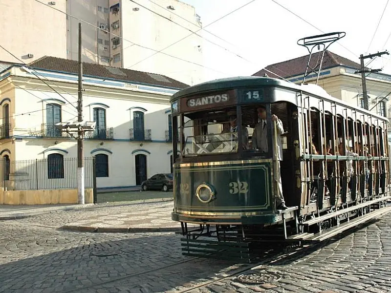 Bonde de Santos começa a operar às 13h nesta sexta