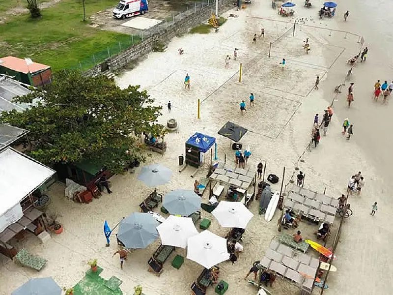Guarujá será palco de torneios de beach tennis, surf e futevôlei, promovidos por advogados da CAASP