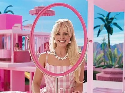 Margot Robbie, estrela de 'Barbie', diz que não era fã da boneca quando criança