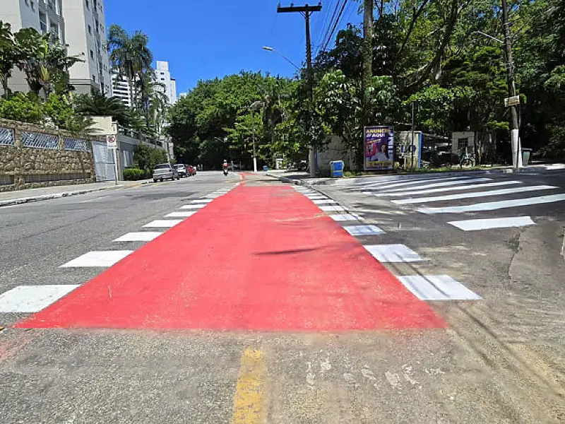 Guarujá dá continuidade à revitalização viária nas Astúrias para coibir estacionamento irregular