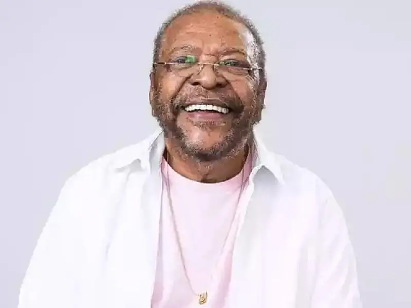 Martinho da Vila canta morte com melancolia alegre em novo álbum