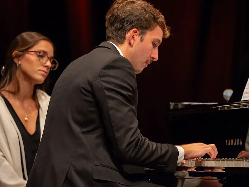 Recital de piano é atração neste domingo (21) em Guarujá