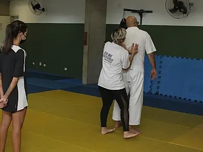 Curso de defesa pessoal para mulheres abre inscrições amanhã