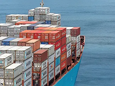 Exportações brasileiras batem recorde em outubro, apesar de tarifaço