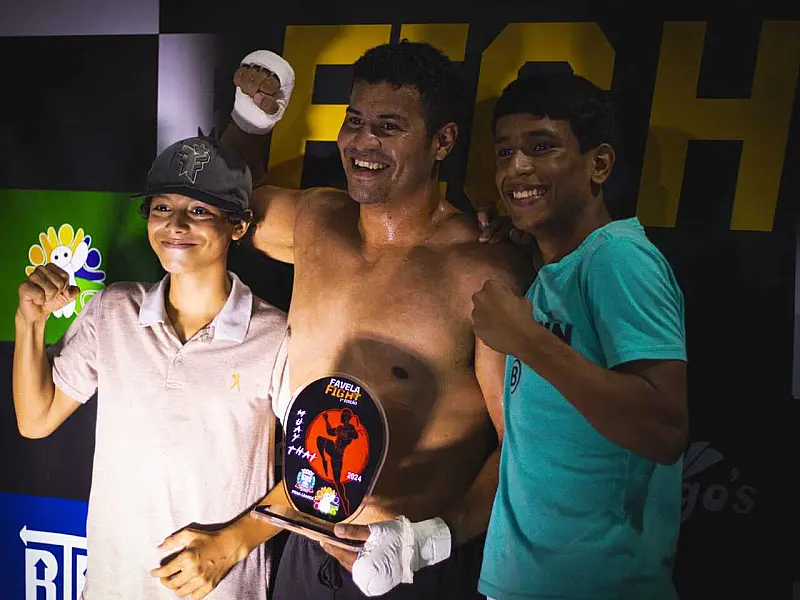 Atleta de Cubatão vence torneio de Muay Thai