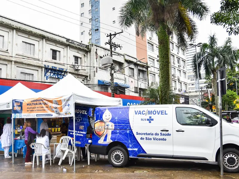 Vacimóvel inicia quarta semana de atuação com vacinação contra a gripe em São Vicente