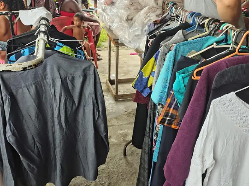 Fundo Social transforma doações em esperança com o "Varal Solidário" em Mongaguá