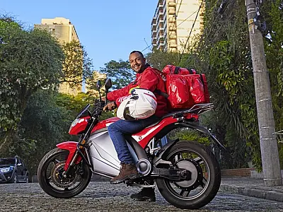 Entregadores do iFood podem fazer consultas e exames preventivos ao câncer de próstata gratuitamente