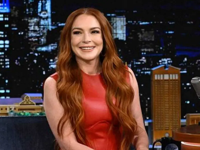 Lindsay Lohan anuncia que está grávida do primeiro filho