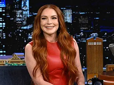 Lindsay Lohan anuncia que está grávida do primeiro filho