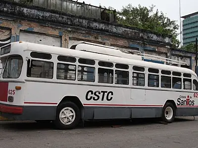 Trólebus histórico retorna a Santos após 30 anos para integrar o Museu Ferroviário