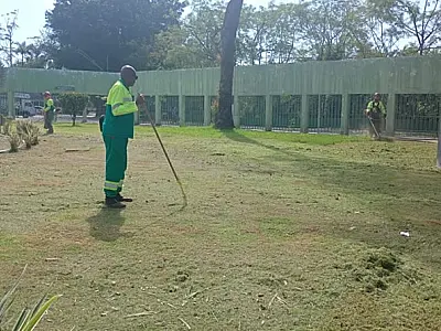 Zeladoria avança em Cubatão com melhorias em ruas, escolas e calçadas
