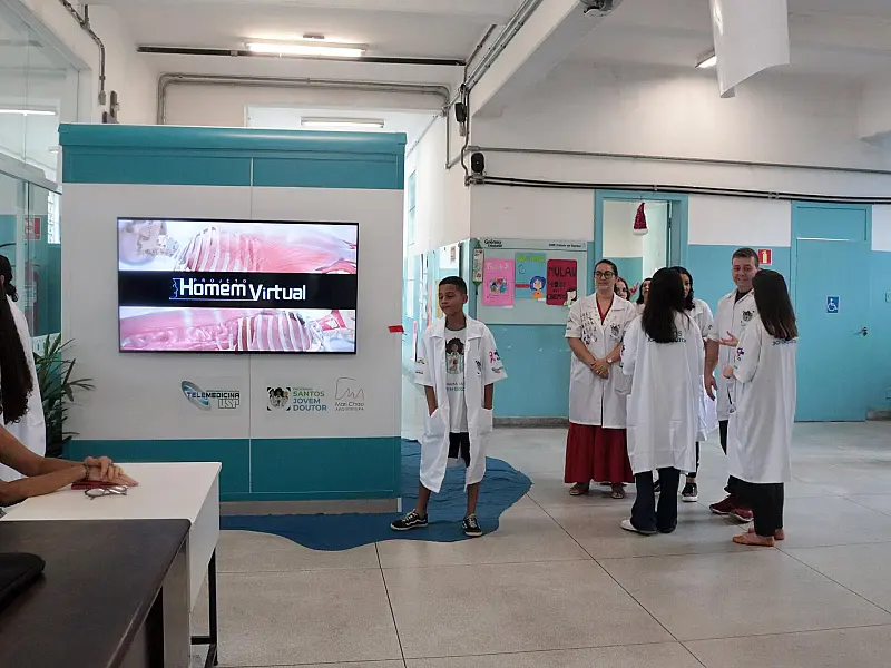 Santos inaugura primeira estação de telessaúde em escola municipal do Brasil