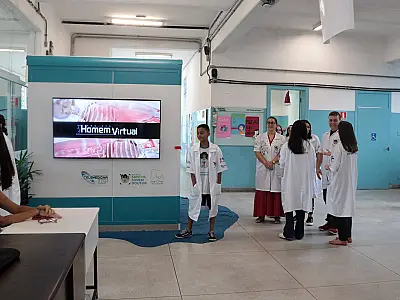 Santos inaugura primeira estação de telessaúde em escola municipal do Brasil