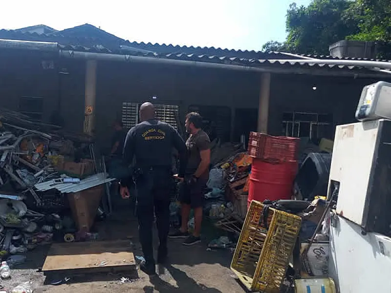 Operação Ferro-velho prende dois homens por receptação em Bertioga