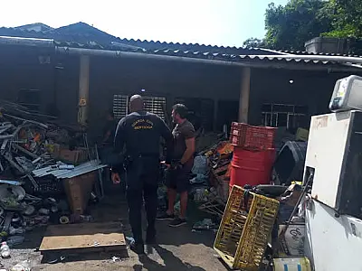 Operação Ferro-velho prende dois homens por receptação em Bertioga