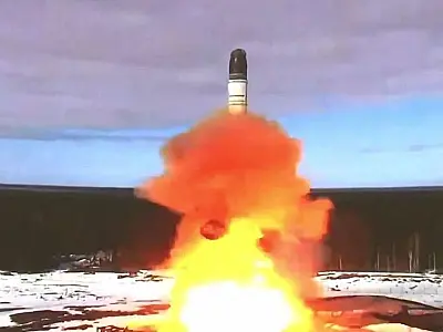 Putin faz nova ameaça nuclear ao Ocidente com seu mais poderoso míssil