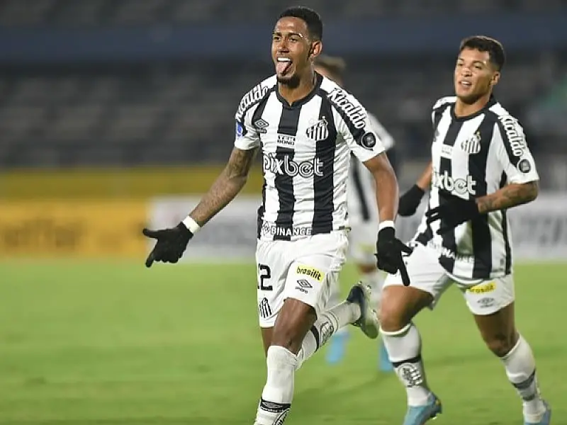O herói da vitória santista comentou sobre a vitória e a confiança de Fabián Bustos