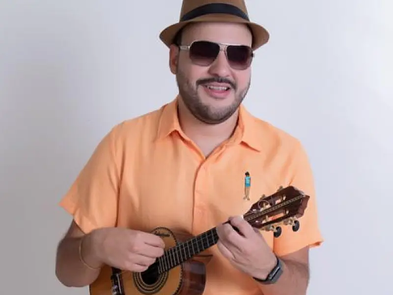 Gabrielzinho do Irajá vem a Santos para festejar o primeiro aniversário do Segunda Deu Samba