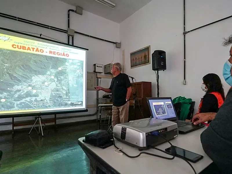 Defesa Civil de Cubatão capacita agentes de saúde do bairro Água Fria