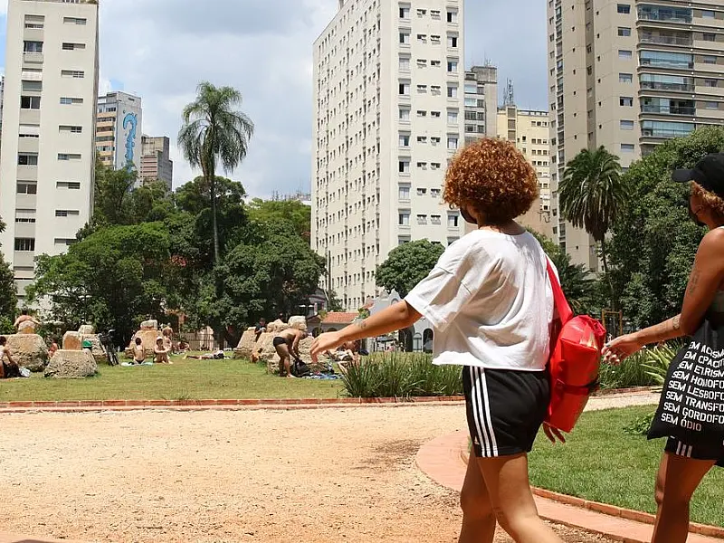 Valores de aluguéis residenciais sobem 0,82% em abril, diz FGV