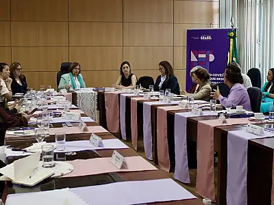 Governo quer apoio de times de futebol contra feminicídio