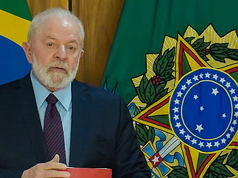 Lula sanciona lei para retomada de mais de 11 mil obras inacabadas