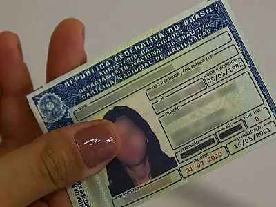 Tentativas de fraudes com documentos mais que dobram de 2022 a 2025