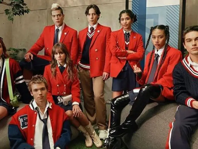 Rebelde é renovada para segunda temporada