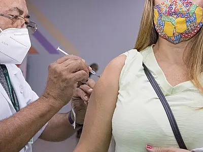 Se intensifica a Campanha de Multivacinação com carros de som nas ruas anunciando o Dia D