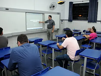 Mais de 150 pessoas participam da oficina para revisão do Plano Diretor no Bairro Aviação