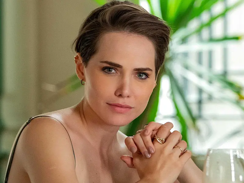 Leticia Colin entra para 'Os Outros' como corretora de imóveis evangélica