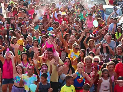 Turismo de Itanhaém abre inscrições para blocos de arrasto e entidades carnavalescas desfilarem