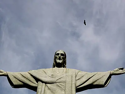 Cristo Redentor será iluminado de verde e amarelo para homenagear Pelé