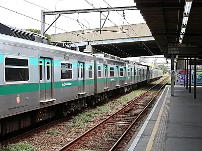 Descarrilamento interdita linhas Coral e Safira em São Paulo