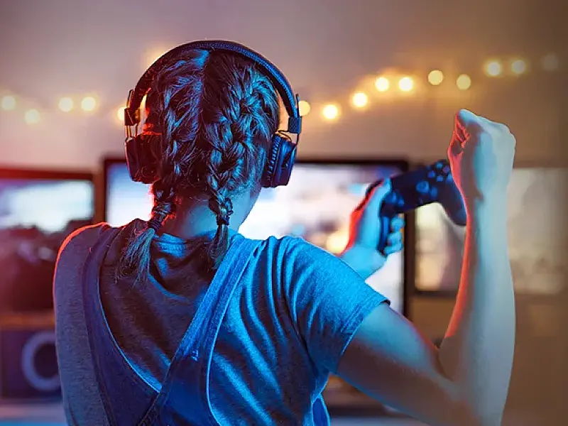 Mulheres nos eSports: Desafios e avanços em uma cultura ainda dominada por estereótipos