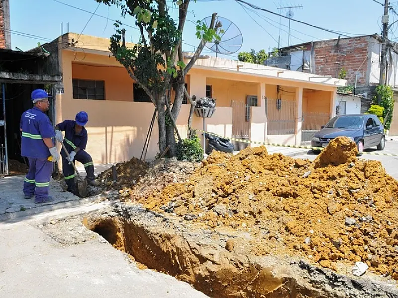 Sabesp reforça campanha para incentivar ligação de esgoto e reduzir lançamento irregular na Baixada