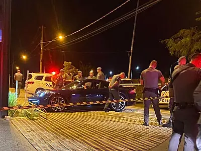 Empresário é morto com tiros de fuzil dentro de Porsche no interior de SP