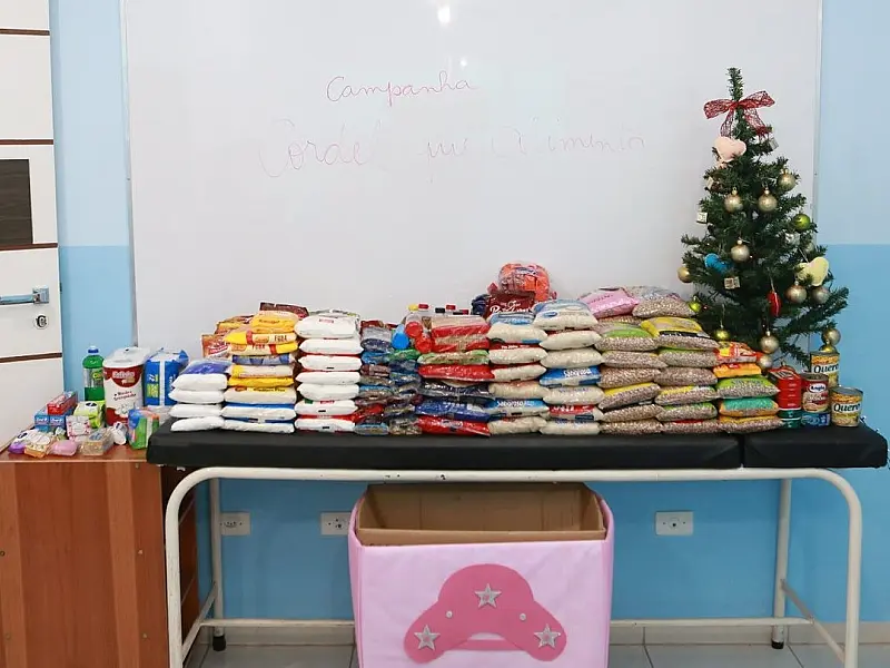 Fisioterapia troca cordéis e arrecada mais de 130 quilos de donativos