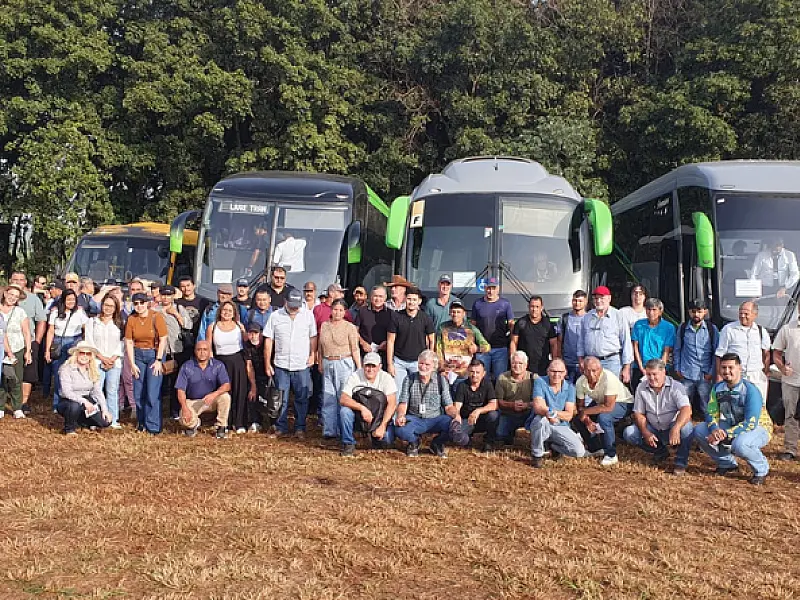 Produtores de 15 municípios do Vale do Ribeira participam de missão para a Agrishow