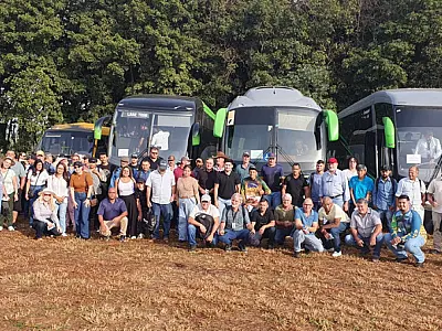 Produtores de 15 municípios do Vale do Ribeira participam de missão para a Agrishow