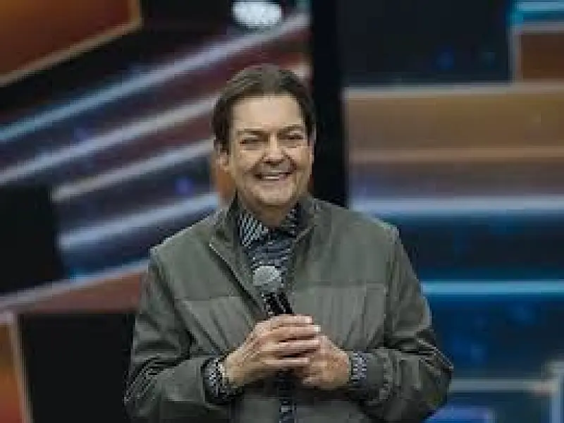 Faustão supera rejeição de órgão após transplante e segue tratamento